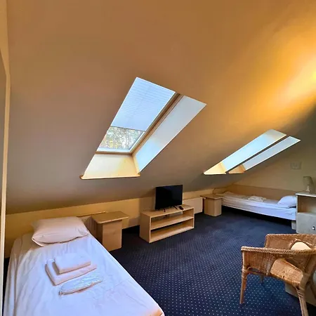 Marina Osrodek Szkoleniowo Wypoczynkowy Affittacamere 3*